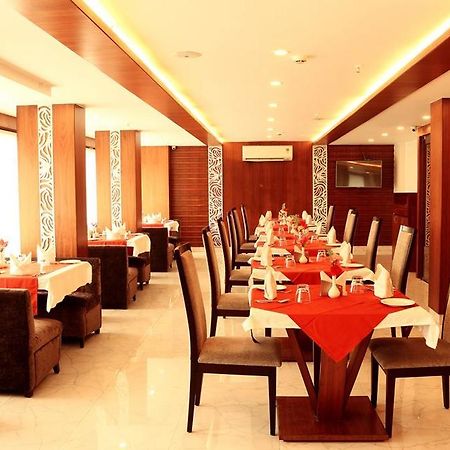 Oyo 1522 Npg Hotel โกลกาตา ภายนอก รูปภาพ